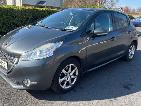 Peugeot 208 Hatchback, Diesel, 2013, Grey