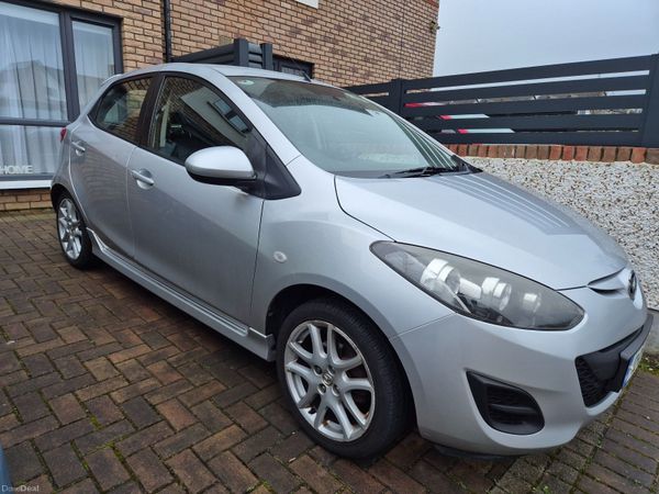 Mazda Mazda2 Hatchback, Petrol, 2012, Silver