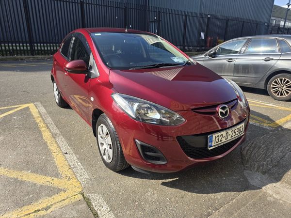 Mazda Demio MPV, Petrol, 2013, Red