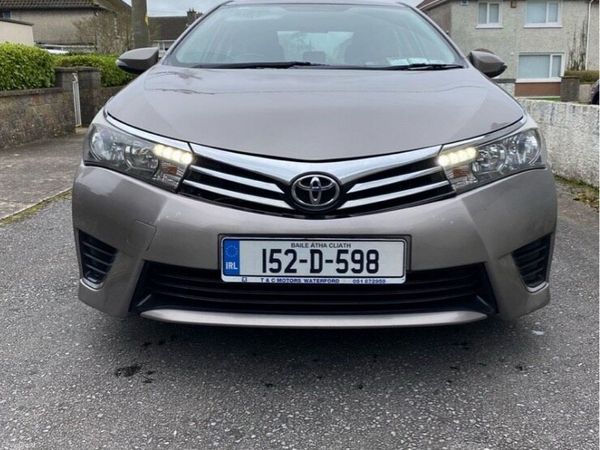 Toyota Corolla Saloon, Diesel, 2015, Bronze