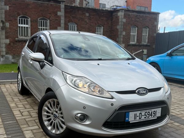 Ford Fiesta Hatchback, Diesel, 2011, Silver