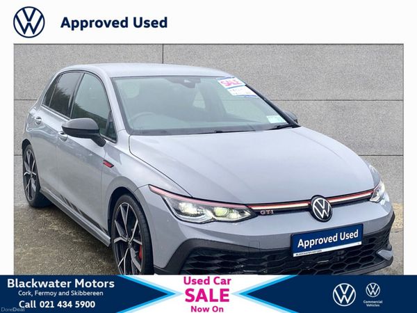 Volkswagen Golf Estate, Petrol, 2024, Grey