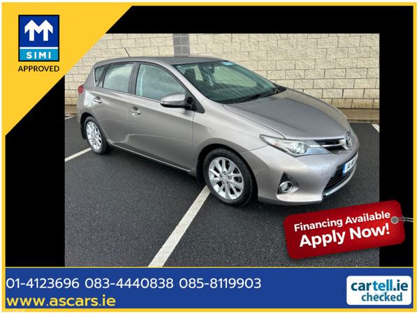 Toyota Auris Hatchback, Diesel, 2014, Bronze