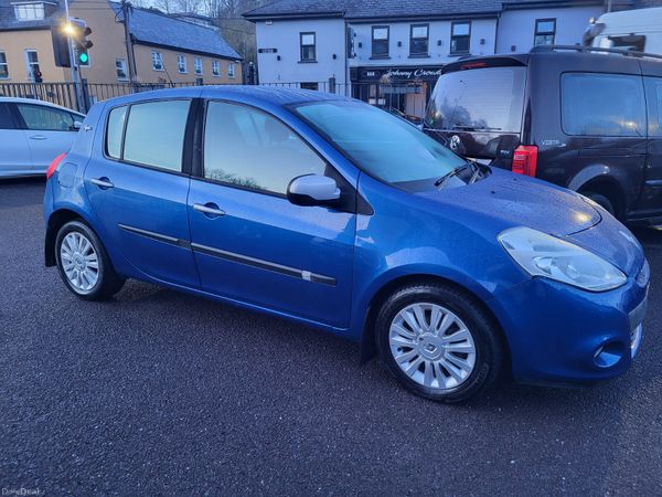 Renault Clio Hatchback, Petrol, 2011, Blue