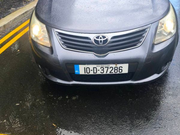 Toyota Avensis Saloon, Diesel, 2010, Grey