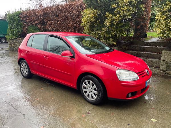 Volkswagen Golf Hatchback, Petrol, 2008, Red