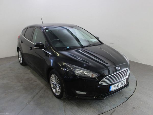 Ford Focus Hatchback, Diesel, 2017, Black