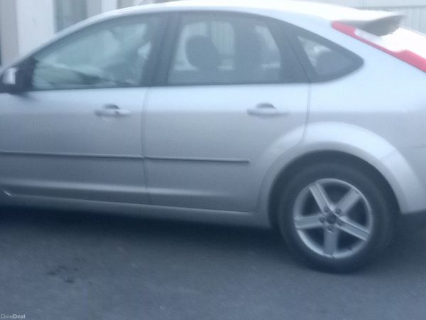 Ford Focus Hatchback, Petrol, 2008, Silver