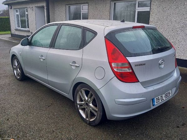 Hyundai i30 Hatchback, Diesel, 2009, Silver