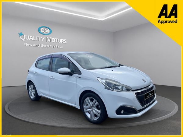Peugeot 208 Hatchback, Petrol, 2018, White