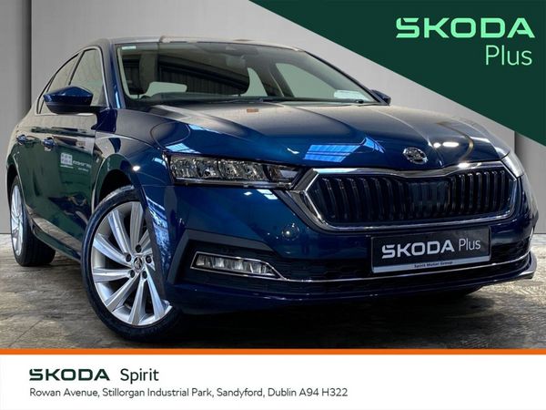 Skoda Octavia Saloon, Petrol, 2023, Blue