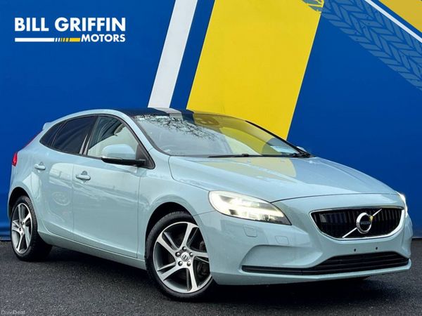 Volvo V40 Hatchback, Diesel, 2017, Blue