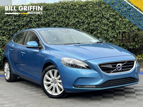 Volvo V40 Hatchback, Petrol, 2016, Blue