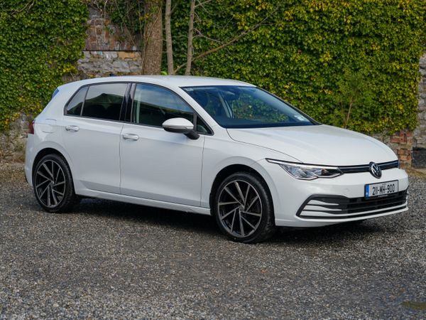 Volkswagen Golf Estate, Petrol, 2021, White
