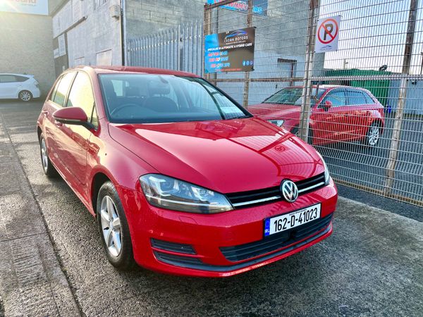 Volkswagen Golf Hatchback, Petrol, 2016, Red