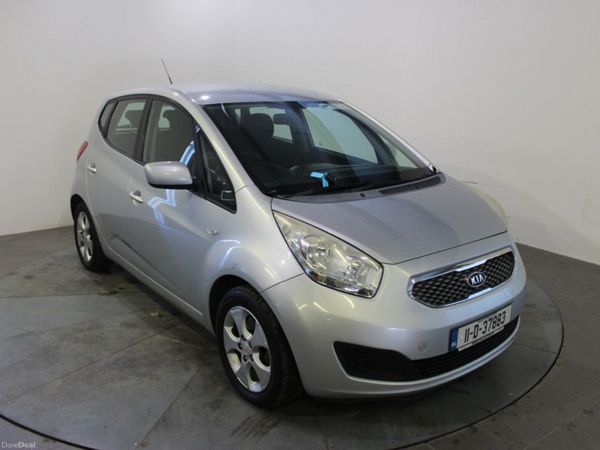 Kia Venga MPV, Diesel, 2011, Silver