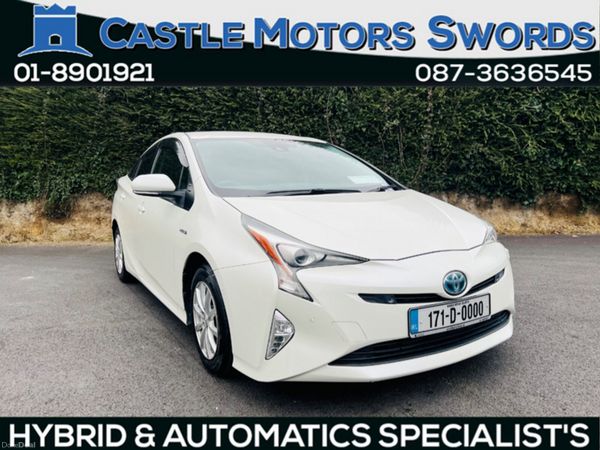 Toyota Prius Hatchback, Petrol Hybrid, 2017, White