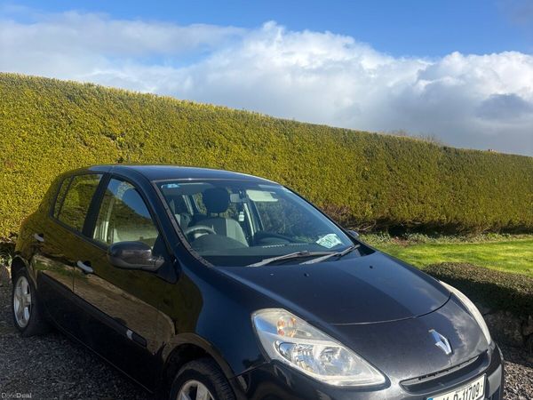 Renault Clio Hatchback, Ethanol Petrol, 2011, Black