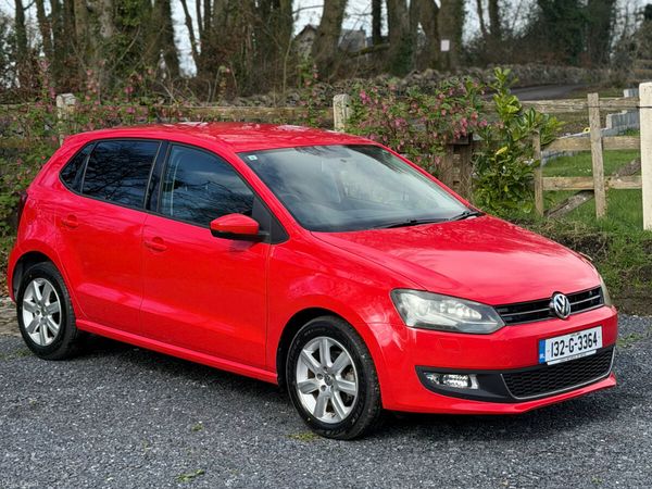 Volkswagen Polo Hatchback, Petrol, 2013, Red