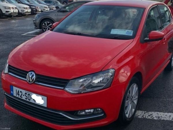 Volkswagen Polo Hatchback, Diesel, 2014, Red