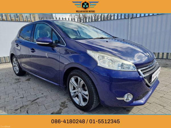 Peugeot 208 Hatchback, Petrol, 2015, Blue