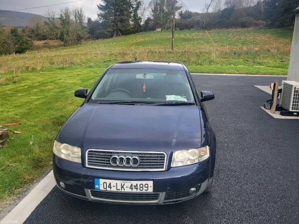 Audi A4 Saloon, Petrol, 2004, Blue