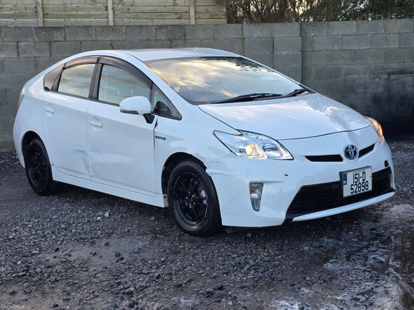 Toyota Prius Hatchback, Petrol Hybrid, 2015, White