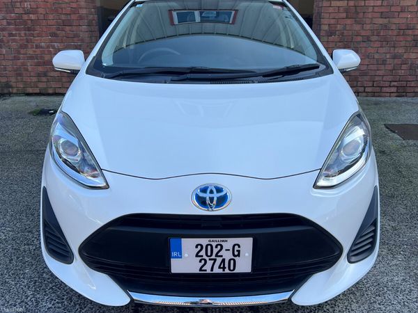 Toyota Aqua Hatchback, Petrol Hybrid, 2020, White
