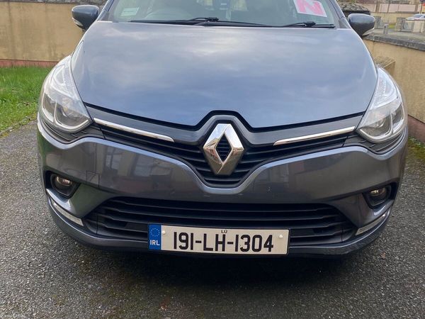 Renault Clio Hatchback, Petrol, 2019, Grey