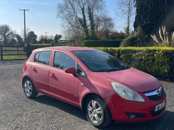 Opel Corsa Hatchback, Petrol, 2008, Red