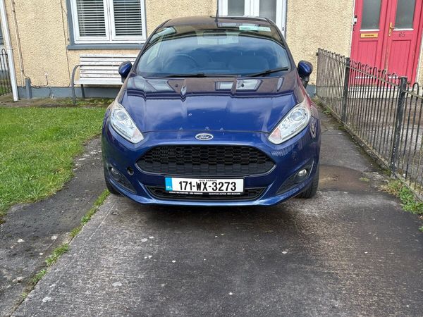 Ford Fiesta Hatchback, Petrol, 2017, Blue