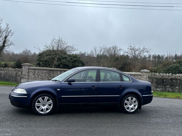 Volkswagen Passat Saloon, Diesel, 2004, Blue