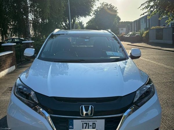 Honda Vezel MPV, Petrol Hybrid, 2017, White
