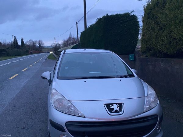 Peugeot 207 Hatchback, Petrol, 2009, Silver