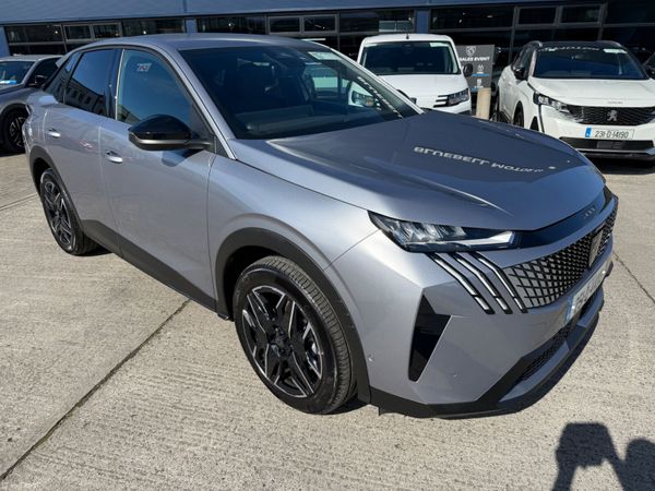 Peugeot 3008 MPV, Petrol, 2025, Grey