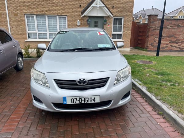 Toyota Corolla Saloon, Petrol, 2007, Silver