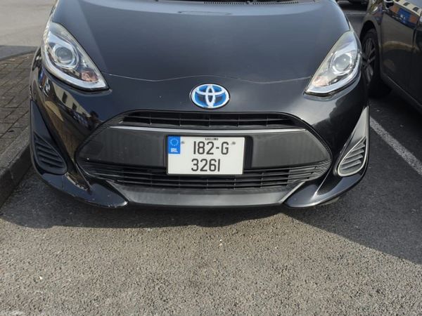 Toyota Aqua Hatchback, Petrol Hybrid, 2018, Black