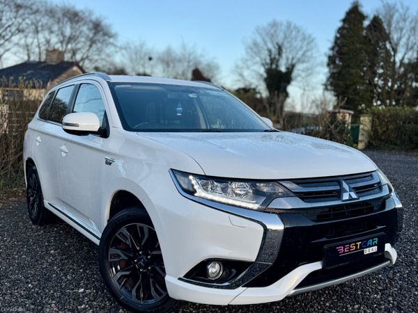 Mitsubishi Outlander SUV, Petrol Plug-in Hybrid, 2017, White