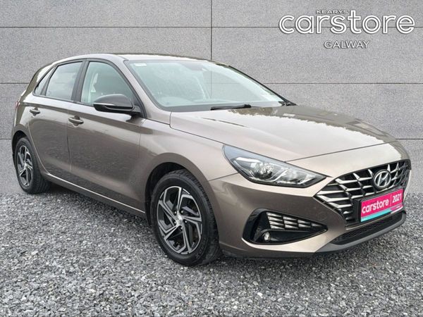 Hyundai i30 Hatchback, Diesel, 2022, Brown