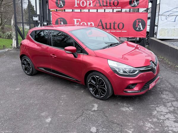 Renault Clio Hatchback, Petrol, 2018, Red