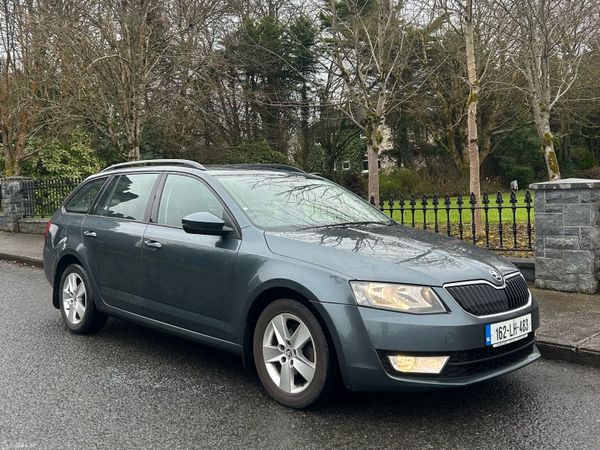 Skoda Octavia Hatchback, Diesel, 2016, Grey