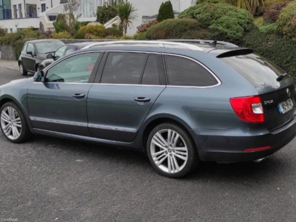 Skoda Superb Estate, Diesel, 2014, Grey