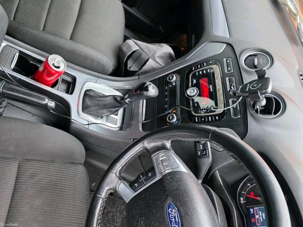 Ford Mondeo Hatchback, Diesel, 2013, Grey