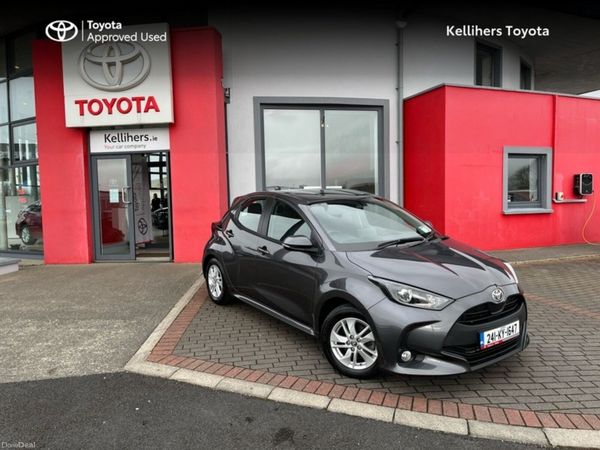 Toyota Yaris Hatchback, Petrol Hybrid, 2024, Grey