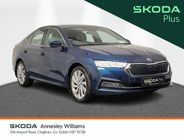 Skoda Octavia Saloon, Petrol, 2023, Blue