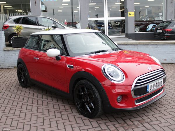 Mini Cooper Hatchback, Diesel, 2021, Red