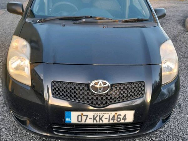 Toyota Yaris Hatchback, Petrol, 2007, Black