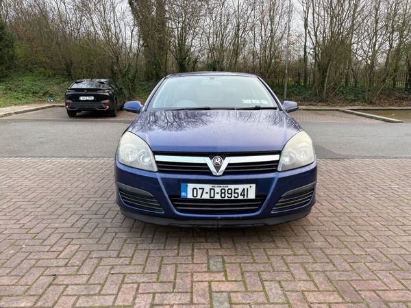 Vauxhall Astra Hatchback, Petrol, 2007, Blue