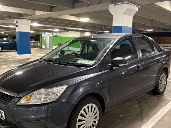 Ford Focus Saloon, Petrol, 2008, Grey