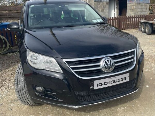 Volkswagen Tiguan SUV, Diesel, 2010, Black